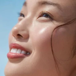 Brightening Hydrating Cream -The Beauty Box medias 1333