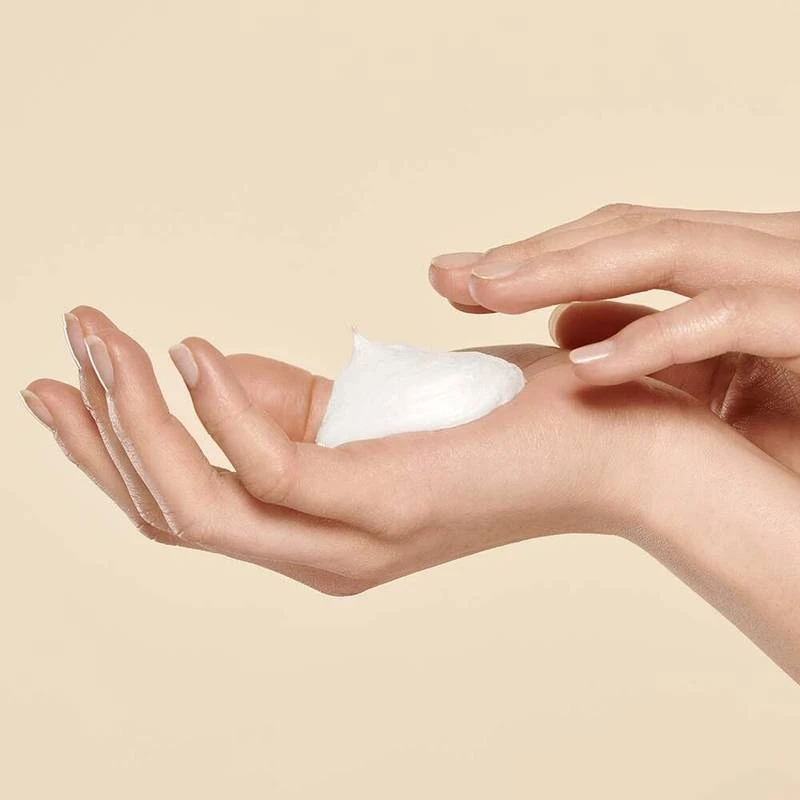 Brightening Cleansing Milky Foam 2 Brightening Cleansing Milky Foam - Image 2